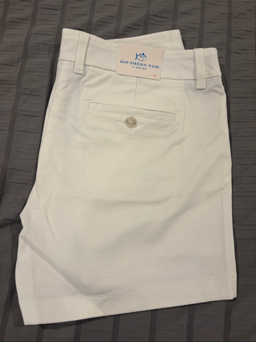 Southern Tide Women’s White 5 inch Shorts